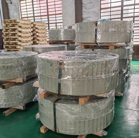 Refendage de bobines d'acier&nbsp;: processus, avantages et applications